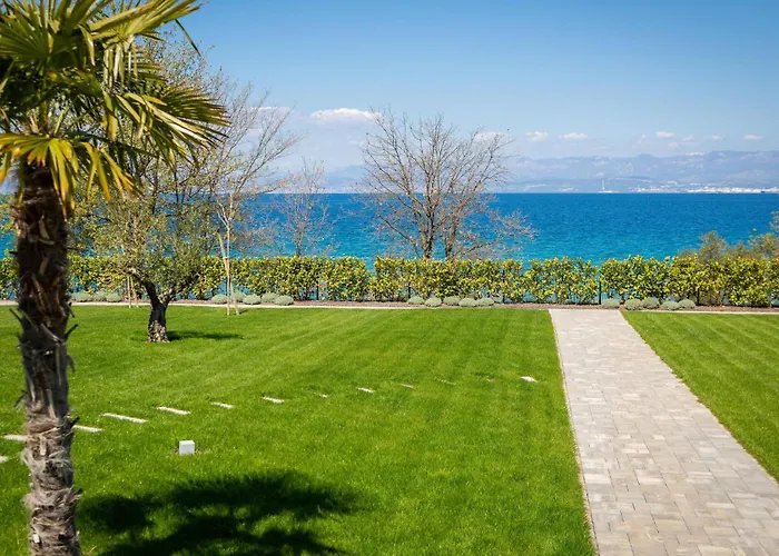 Gorgeous In Zidarici With Kitchen Сasa de vacaciones