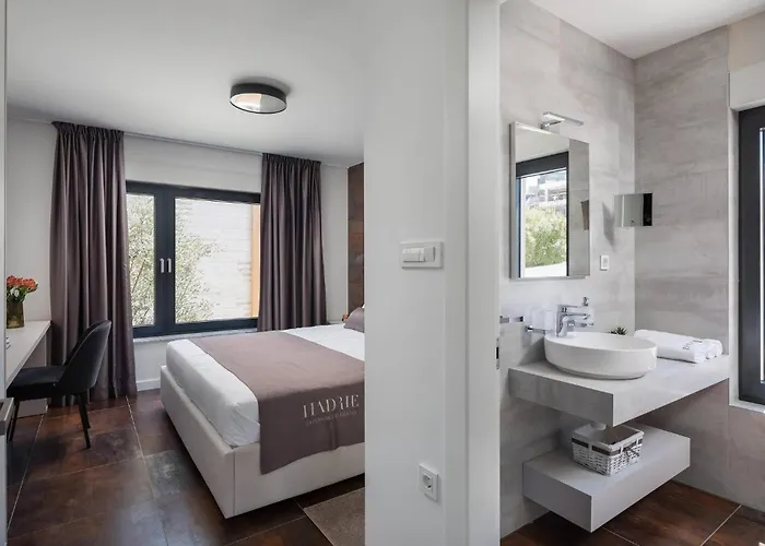 Gorgeous In Zidarici With Kitchen * Vantacici