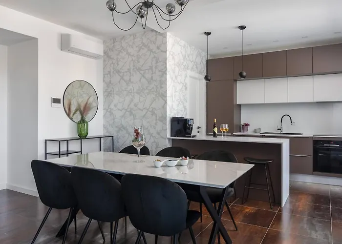 Gorgeous In Zidarici With Kitchen